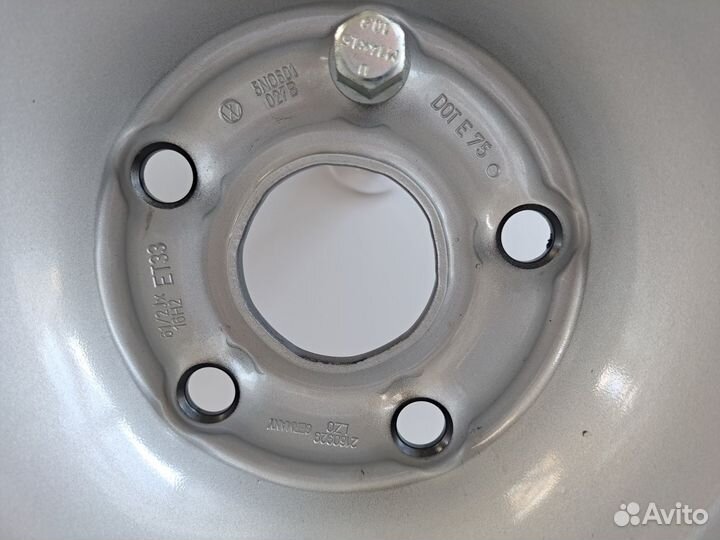 Штампованный диск VW Tiguan R16