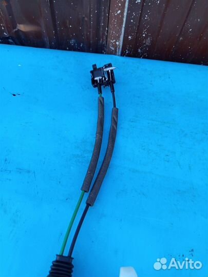 Замок двери передней левой Kia Sorento XM (2009-2