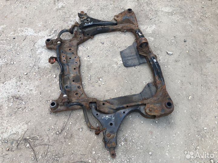 Киа Сид 1 Ed (2006+) Подрамник Двигателя