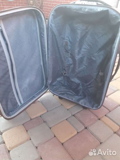 Чемодан на колесах бу большой