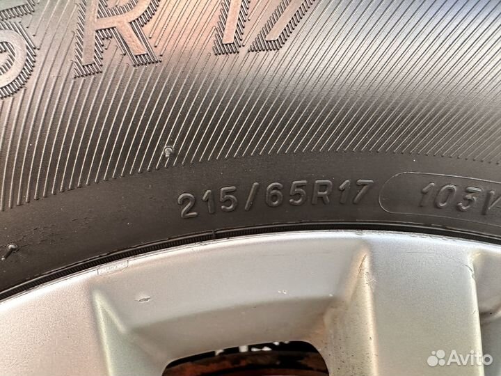 Michelin CrossClimate 215/65 R17