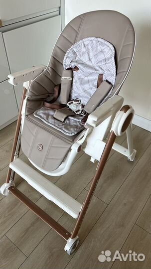 Стульчик для кормления happy baby berny v2