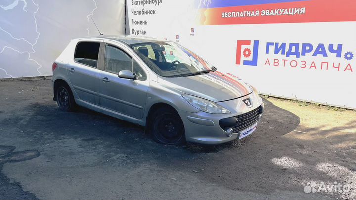 Блок предохранителей Peugeot 307 6580CW