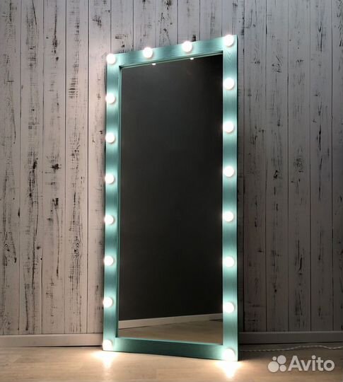 Зеркало с подсветкой