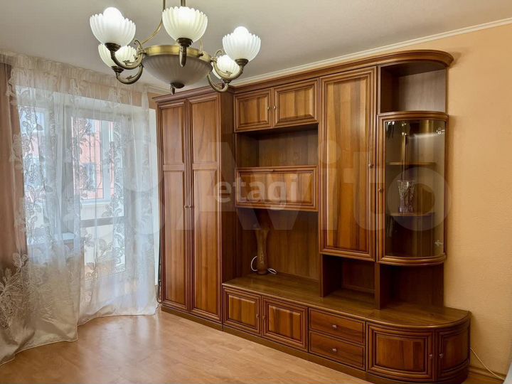 2-к. квартира, 78 м², 2/6 эт.