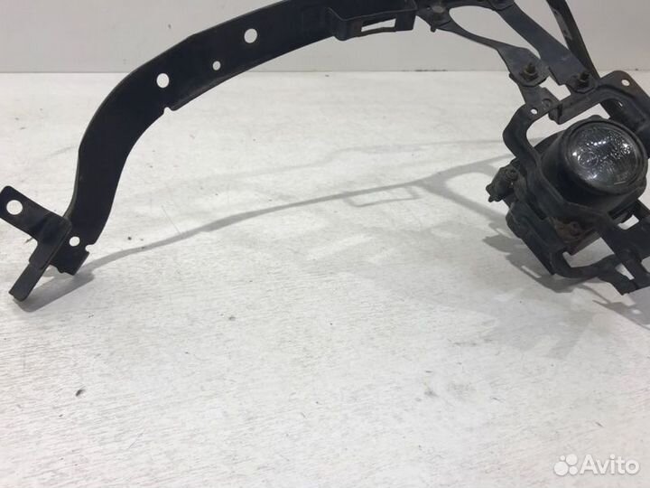 Фара противотуманная левая Mitsubishi Lancer 9