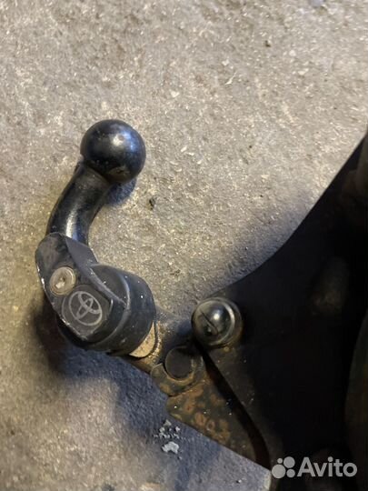 Фаркоп Toyota land cruiser prado оригинал бу