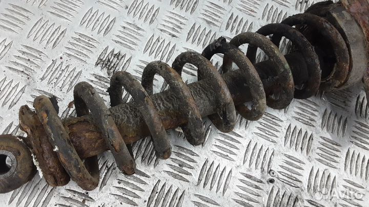 Стойка задняя Audi 80 (B4) (1991-1994)