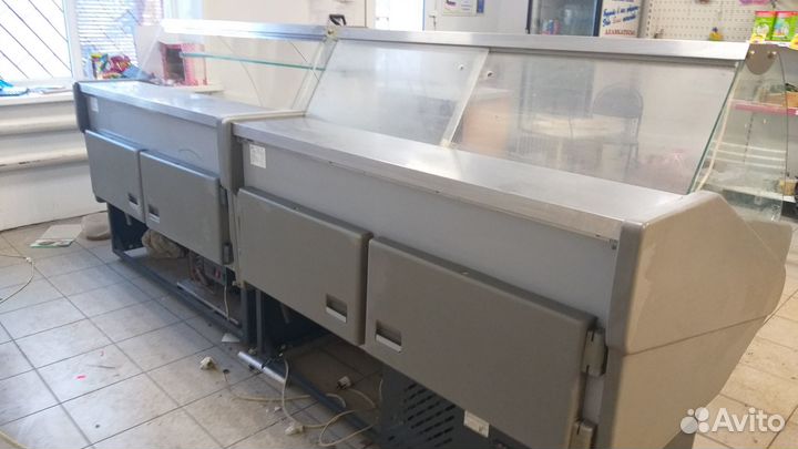 Холодильная витрина бу