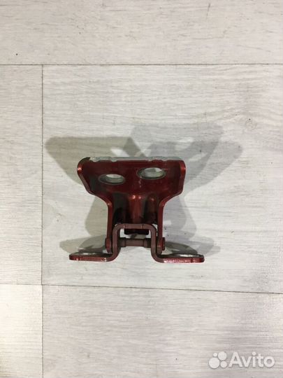 Петля двери зад лев LADA xray 1.6 мт