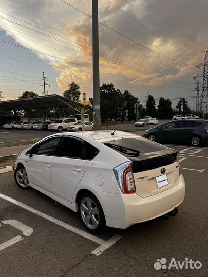 Toyota Prius 1.8 CVT, 2015, 240 000 км