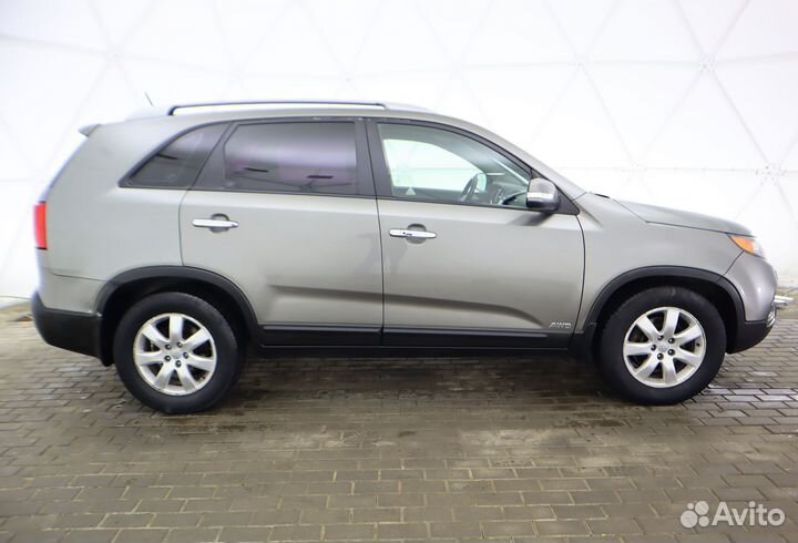 Kia Sorento 2.4 AT, 2011, 181 972 км