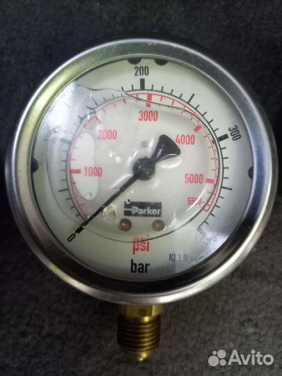 Манометр давления масла