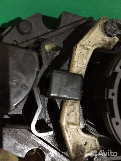 Подрулевой переключатель Toyota Carina AT191