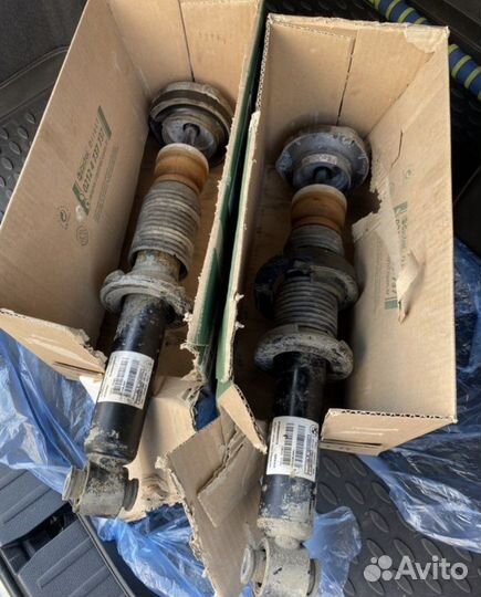 Стойка амортизатора bmw x3 f25 зад