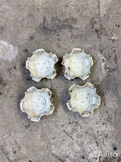 Колпачки на Тойота Ленд Крузер