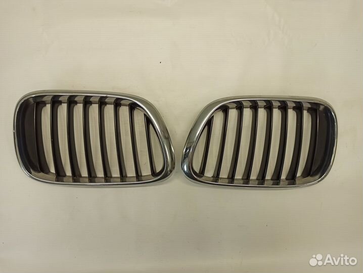 Решетки капота BMW X5 E53