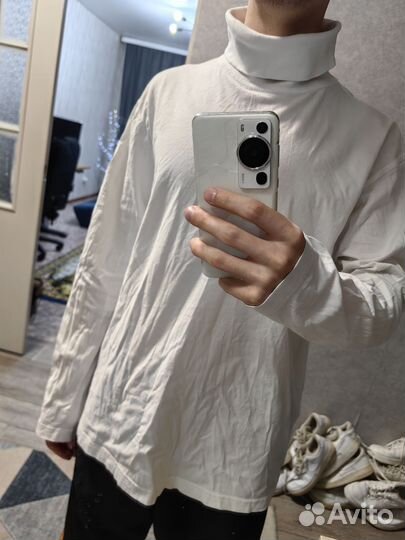 Лонгслив с голом canda