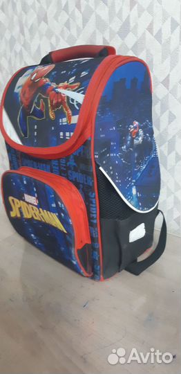 Школьный рюкзак