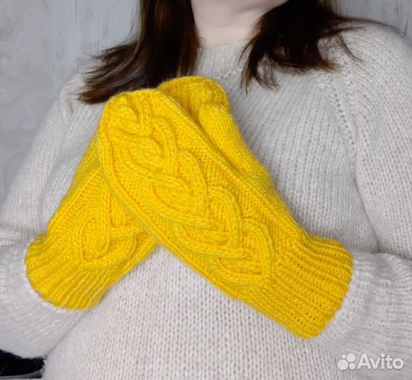 Варежки зимние женские