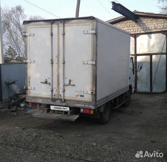 Isuzu Elf, 2002