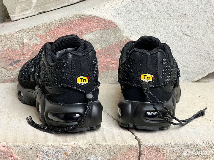 Nike Air Max Plus Utility Black Metallic