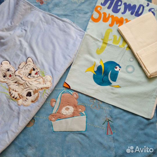 Набор в детскую кроватку