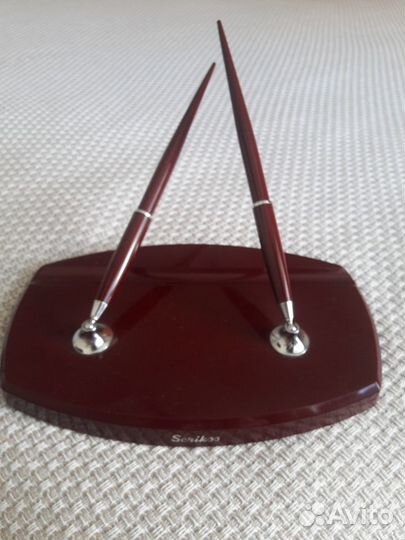 Настольный прибор - ручки перьевые