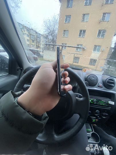 iPhone X, 64 ГБ