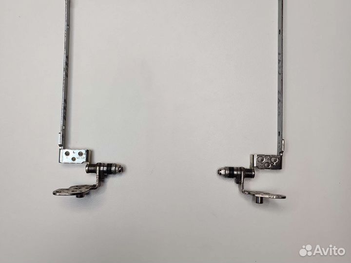 Петли для ноутбука emachines e727