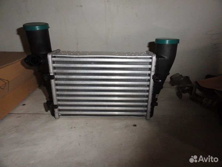 Интеркулер VW Passat Audi A4/A6 1.8T/1.9TDi