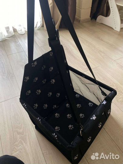 Лежанка для собаки в авто / перевозка для собаки