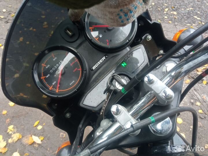 Мотоцикл bajaj Boxer