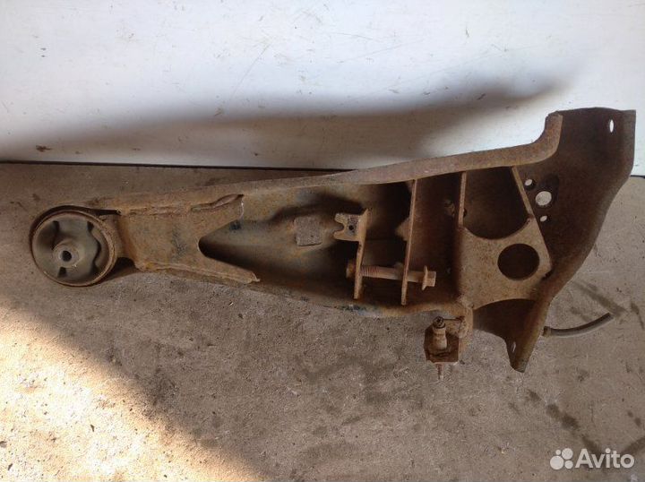 Рычаг продольный задний левый Chery Fora (A21)