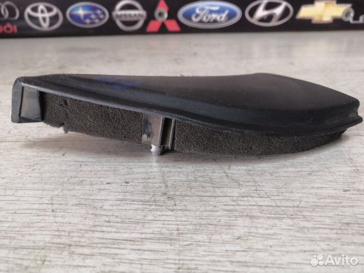 Уголок зеркала правый Suzuki Vitara TD52V J20Y