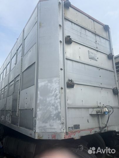 Полуприцеп рефрижератор Lamboo LABA39, 1986