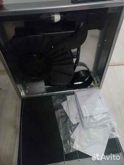 Вытяжка для кухни 50 см новая