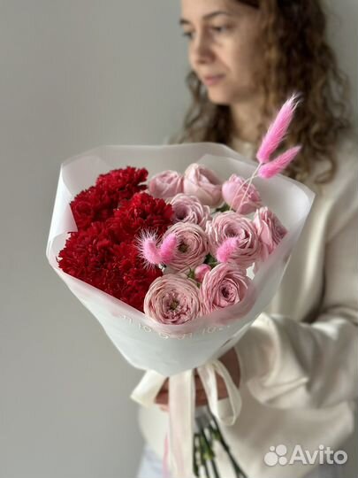 Подарочный букет из пионовидных роз