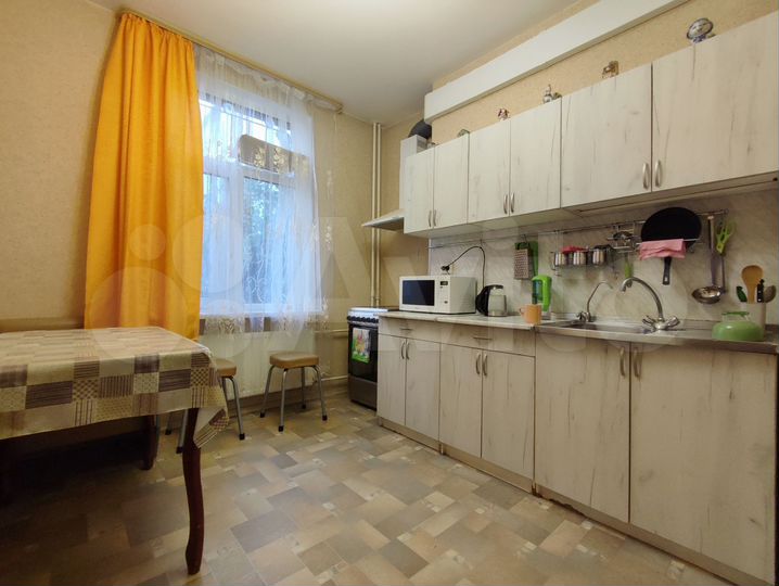 2-к. квартира, 54 м², 1/5 эт.