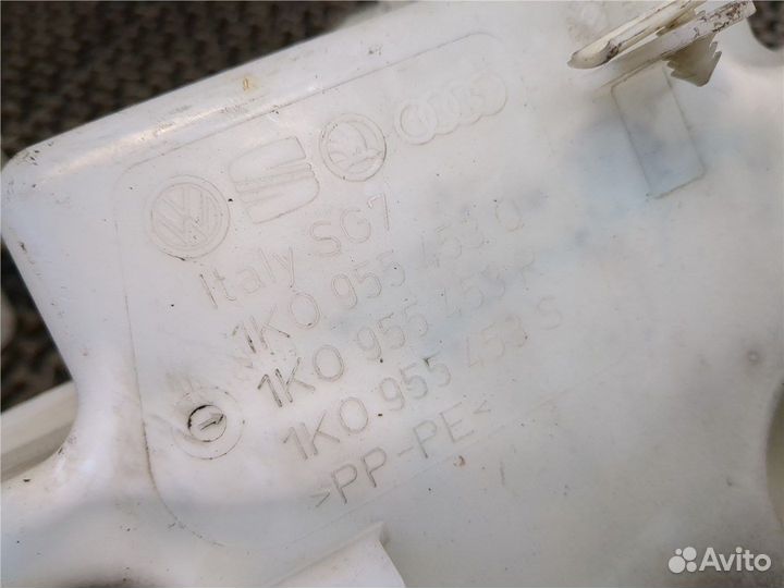 Бачок омывателя Audi A3 (8PA), 2009