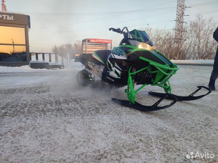 Снегоход Arctic cat m800