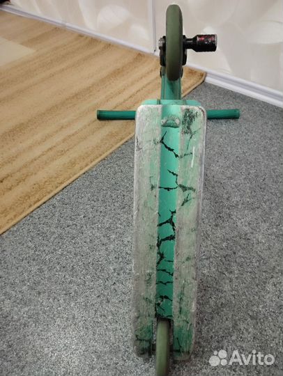 Трюковой самокат в хорошем состоянии
