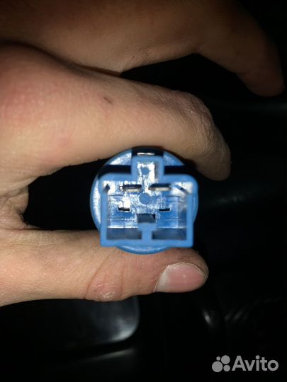 Датчик педали тормоза Toyota