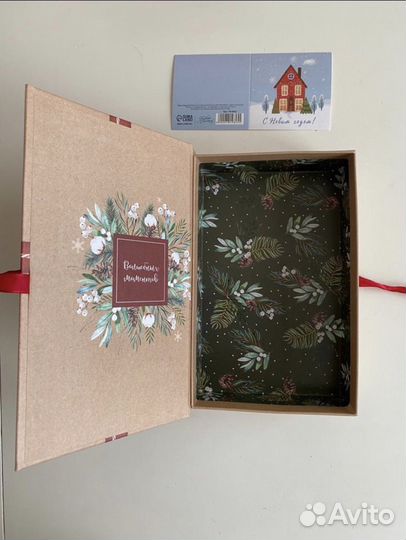 Коробки новогодние подарочные