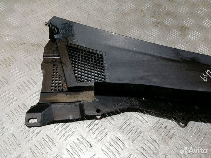 Жабо Infiniti G 2007-2014