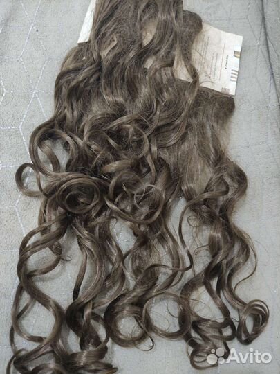 Волосы на заколках