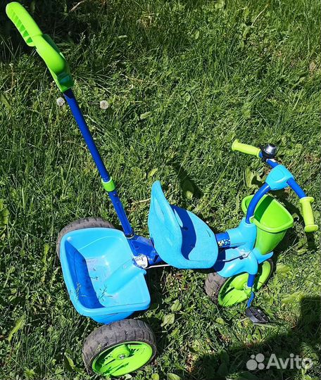 Трехколесный велосипед