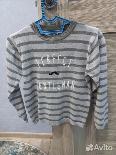Свитер на мальчика 110 размер