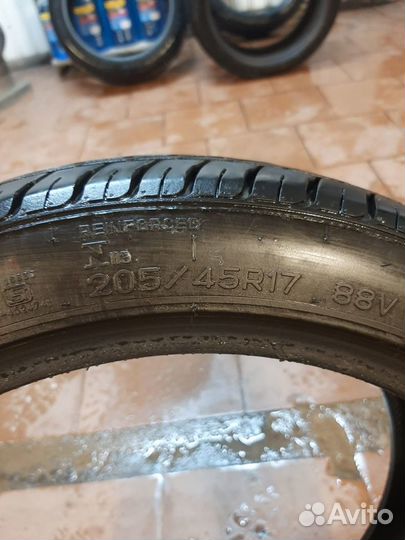 Noble NB623 205/45 R17 28M