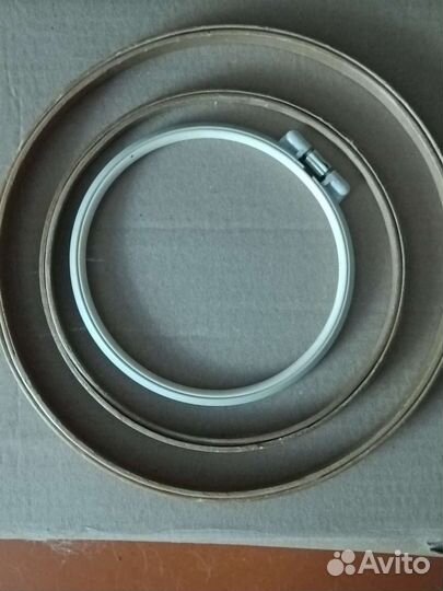 Пяльцы для вышивания 28,20,15см диаметр